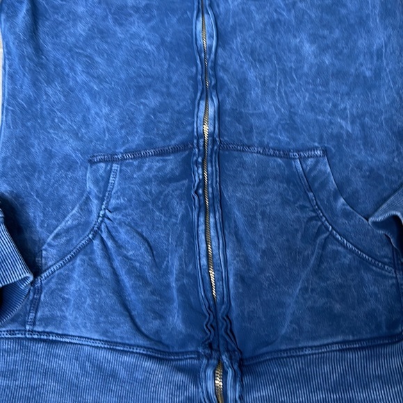 AVANI Womens Distressed Blue Front Zippered Sweat Jacket - Picture 4 of 8